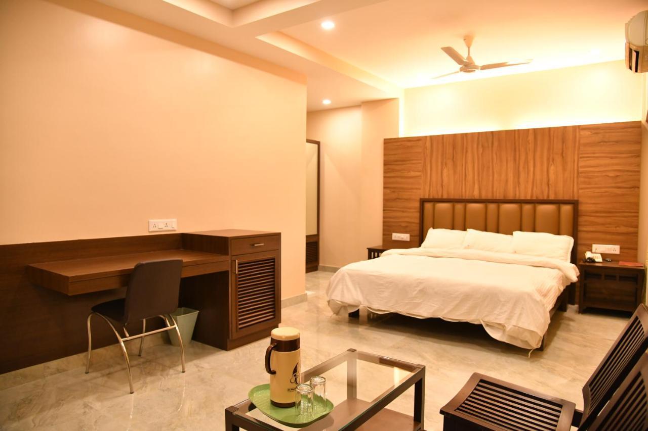 Hotel Prince Residency Bhuj Dış mekan fotoğraf