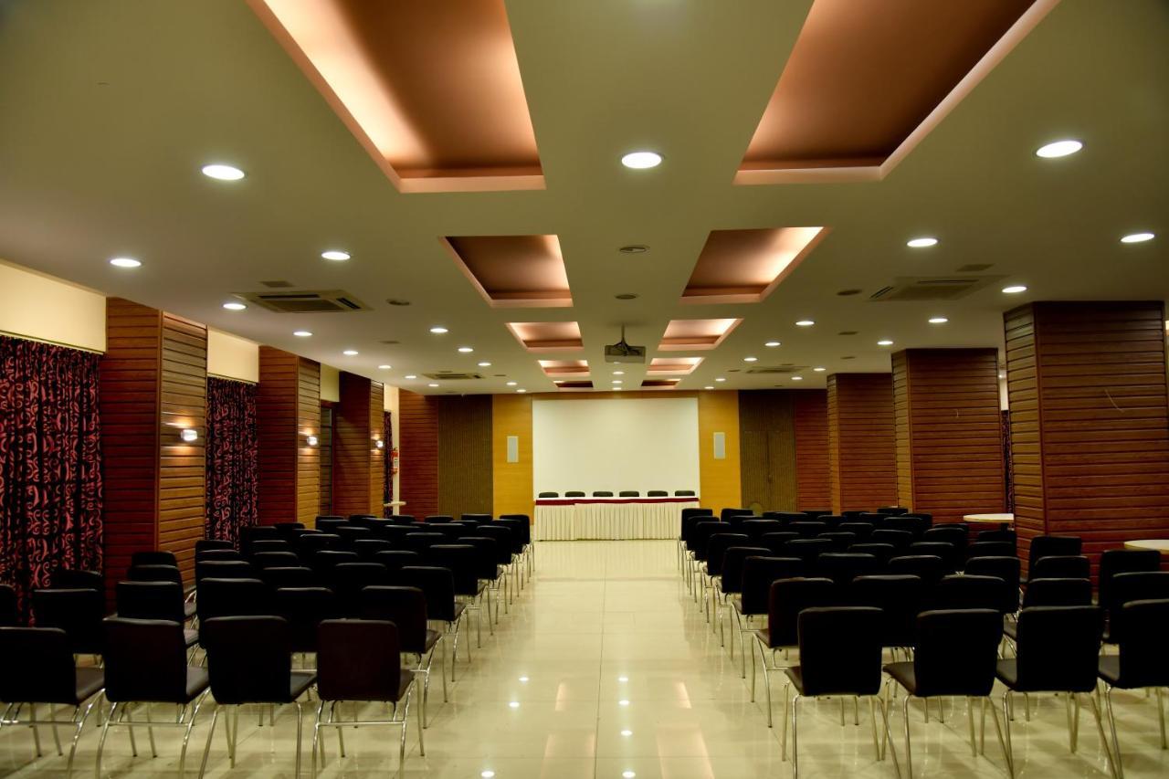 Hotel Prince Residency Bhuj Dış mekan fotoğraf