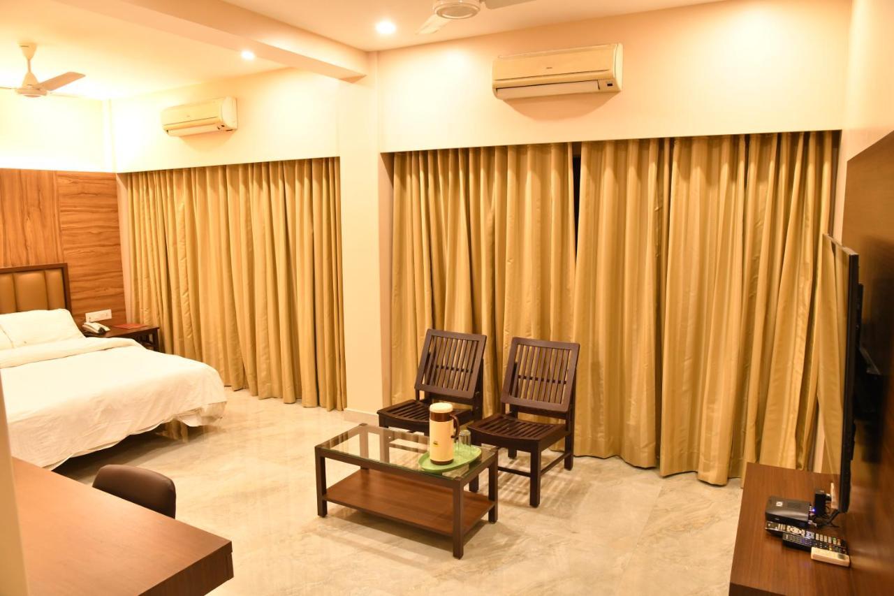 Hotel Prince Residency Bhuj Dış mekan fotoğraf